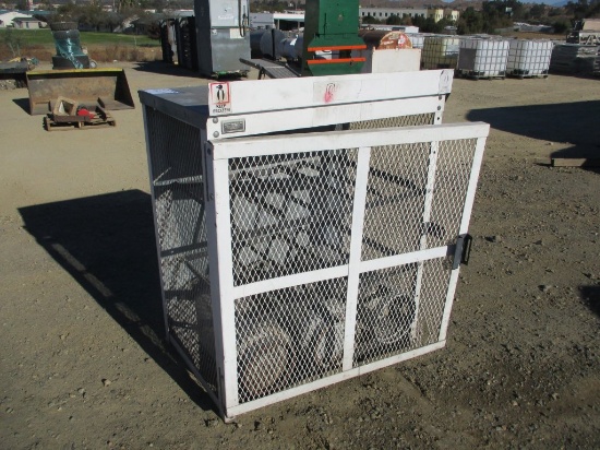 Propane Cage w/3 Tanks.