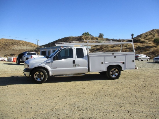 Ford F350 Extended Cab Service Truck,