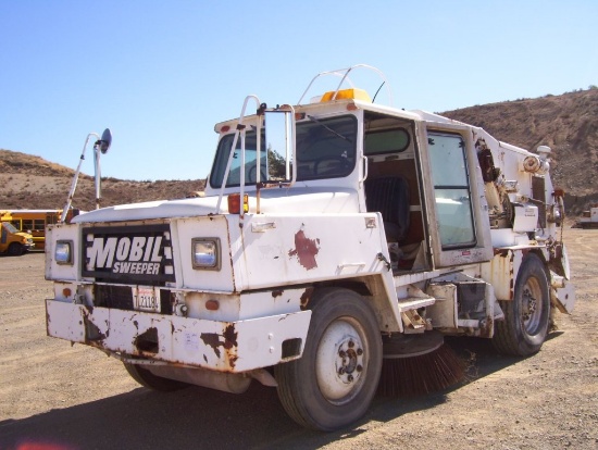 Mobil Athey 2781A Street Sweeper,
