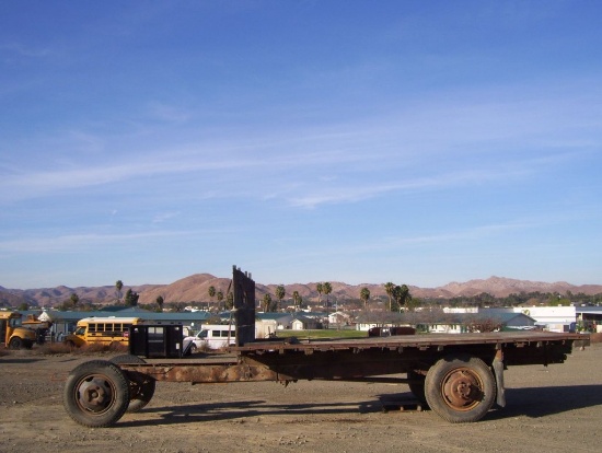 Truck Chassis w/15' Flatbed,