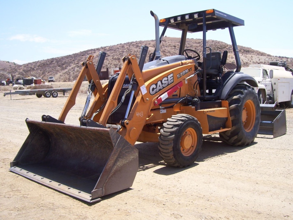 2014 Case 570NXT Skip Loader,