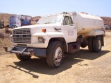 Ford F700 2000 Gallon Water Truck,