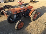 Kubota B6000 Utility Tractor,