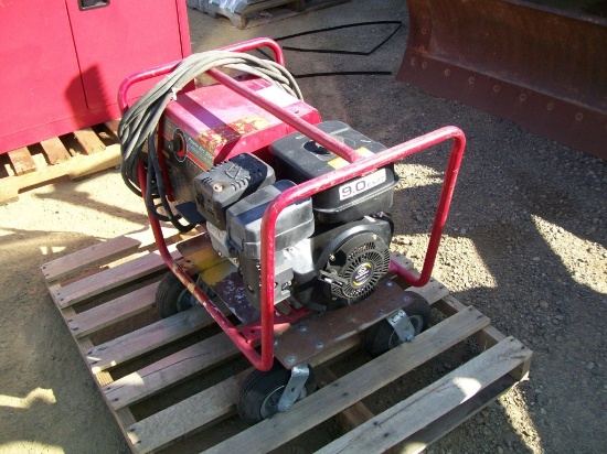 Lincoln Power Arc 5500125AMP Arc Welder/Generator,