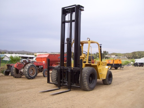 Caterpillar R80 Construction Forklift,