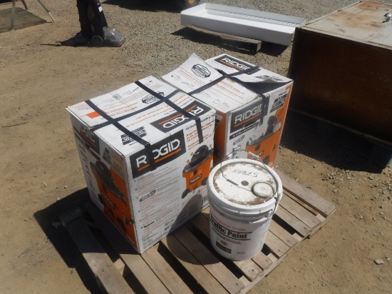 Pallet of (2) Ridgid Shop Vacs & 5 Gallon Bucket