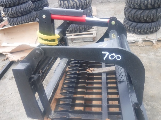 36" Pallet Fork Attachment w/Grapple,