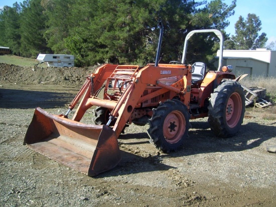 Kubota L4150 Agricultural Tractor,