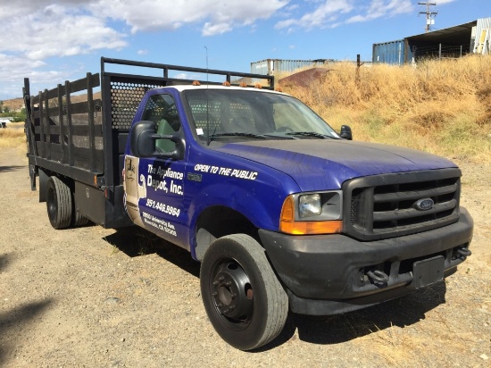 Ford F450 Flatbed Truck,