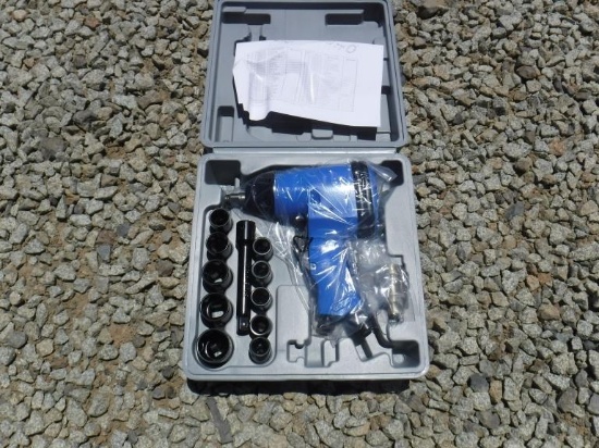 Unused 1/2" Drive Pneumatic Impact Wrench Kit.