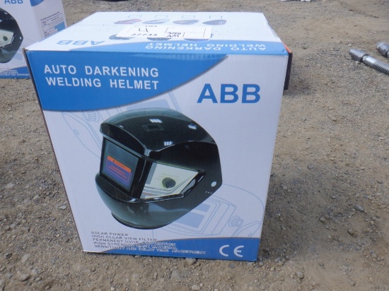 Unused 2020 Auto Darkening Welding Helmet.