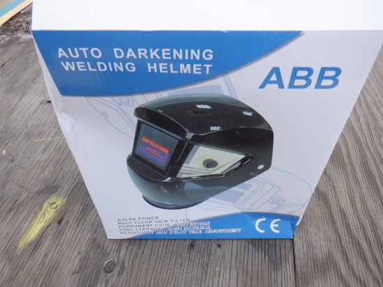 Unused 2020 Auto Darkening Welding Helmet.