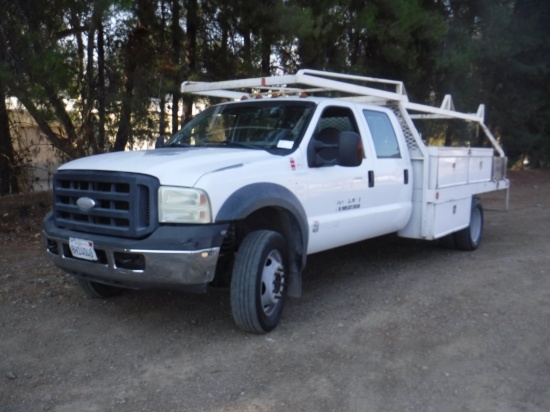Ford F450 Crew Cab Flatbed Truck,