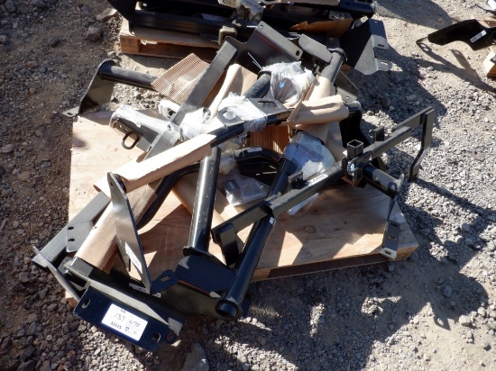 Pallet of Misc Resse Truck Hitches.