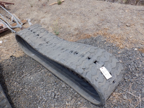 16" Wide Rubber Track.
