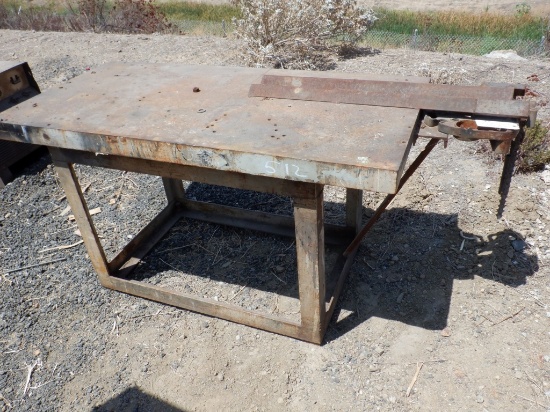 30" x 62" x 34" Metal Work Table w/Vice.
