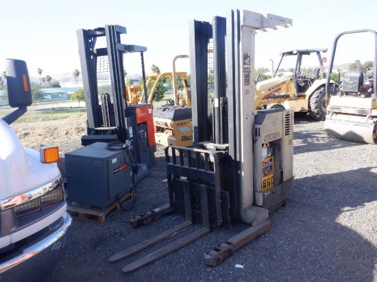 Crown 30RDTT Industrial Stand Up Forklift,