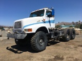 International 4900 Cab & Chassis,
