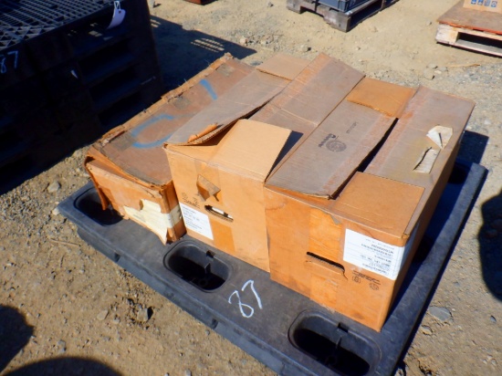 Pallet of (2) Smart UPS Units,