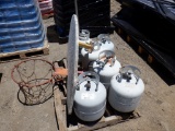 Pallet of (6) 5-Gallon Propane Tanks,