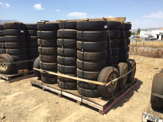 Pallet of (70) Carlisle Trail USA ST215/75D14 Foam