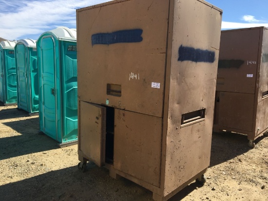 Knaack 42" x 60" x 81" Rolling Job Box.