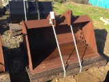 Caterpillar 420 48in Bucket.