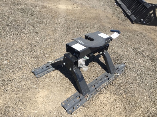 Unused ProSeries 16K 5th Wheel Hitch.