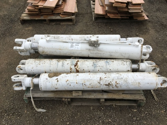 (5) 60in Hydraulic Rams.