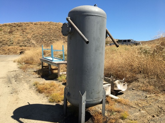Upright Vacuum Tank.
