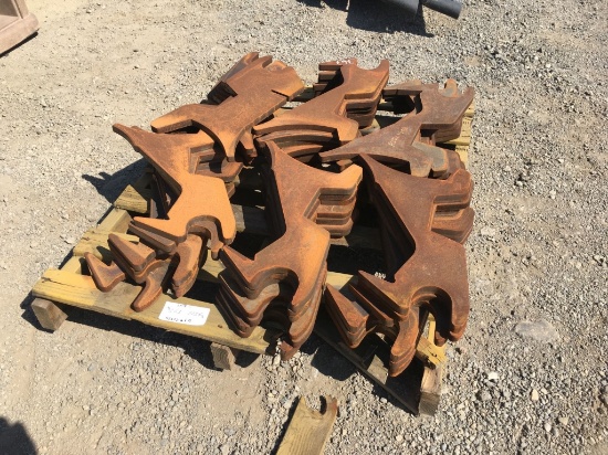 Pallet of Misc Metal Pieces.