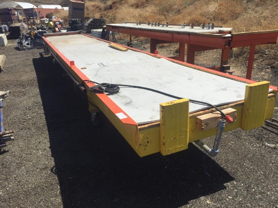 Rolling Table w/Extra Platform.