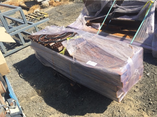 Pallet of Metal Square Tubing & Misc Metal Pieces.