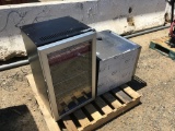 Cadco Arianna Oven,