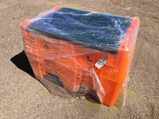 Unused 125 Gallon Fuel Tank w/Pump.