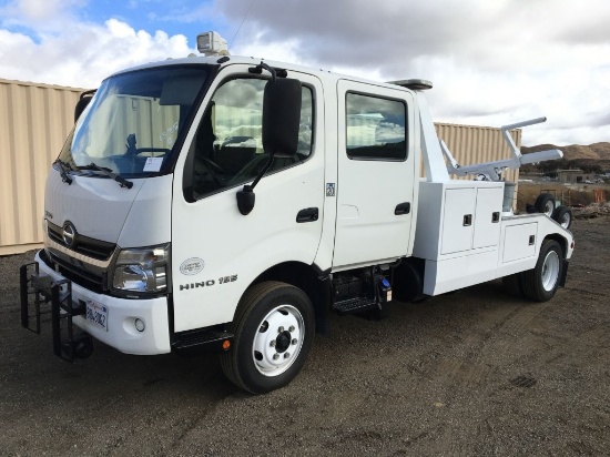 2018 Hino 195 Crew Cab Wrecker Tow Truck,