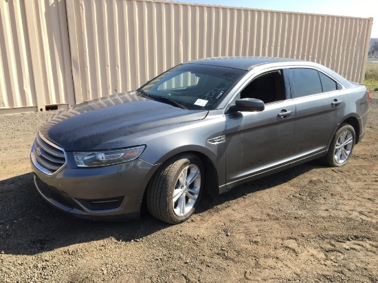 2016 Ford Taurus SEL Sedan,