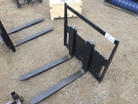 Unused 2025 GIYI Forklift Carriage Attachment,
