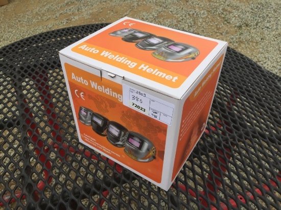 Unused Auto Darkening Welding Helmet.