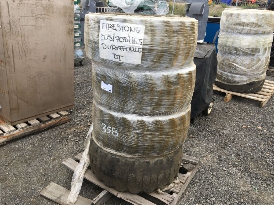 (4) Firestone Duraforce DT  305/70D16.5 Equipment