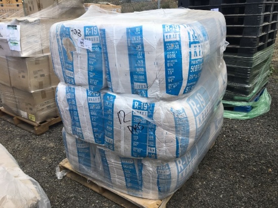 Pallet of (12) Kraft R-19 Fiberglass Insulation.