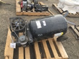 Kobalt 221495 30-Gallon Upright Air Compressor,