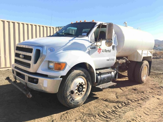 2011 Ford F750 2000 Gallon Water Truck,