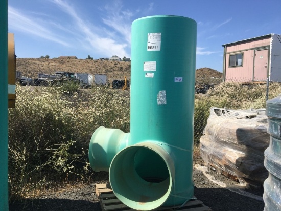 2ft Plastic Dual Pipe Tee Connector.
