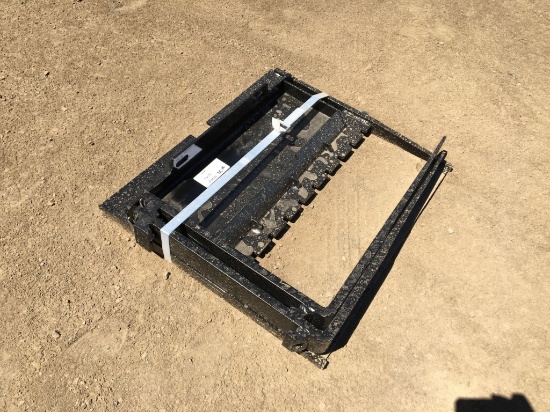 Unused GIYI 30in Forklift Carriage Attachment,