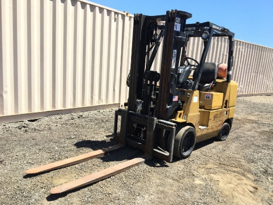 Caterpillar GC40K1 Industrial Forklift,