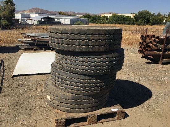 (4) 315/80R22.5 Tires With 10-Lug Rims