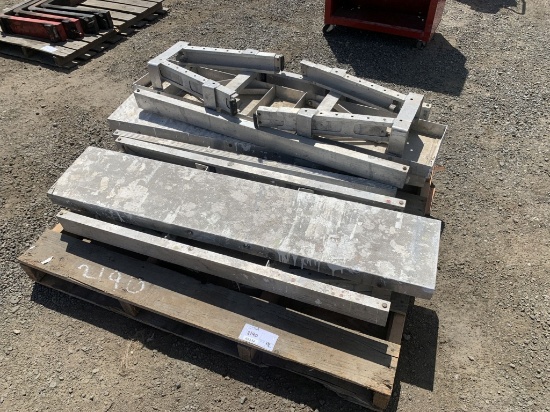 Pallet of Misc Folding Scaffolding.