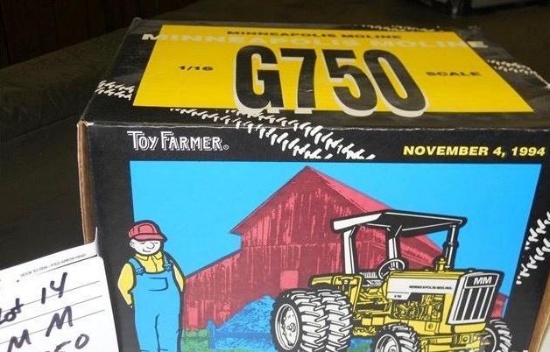 Minneapolis Moline G750 Tractor