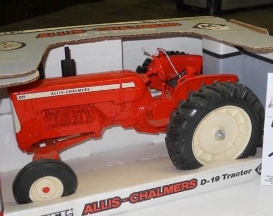Allis Chalmers D19 tractor